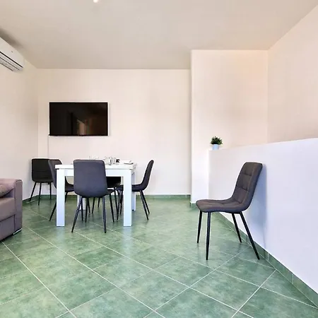 Charme 2 By Salentoaffitti Holiday home Capilungo